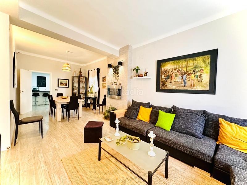 Foto d3d84091-2c8d-4123-a4aa-54b766b3fc8a. Casa adosada encantadora casa en el centro en Santa Fe