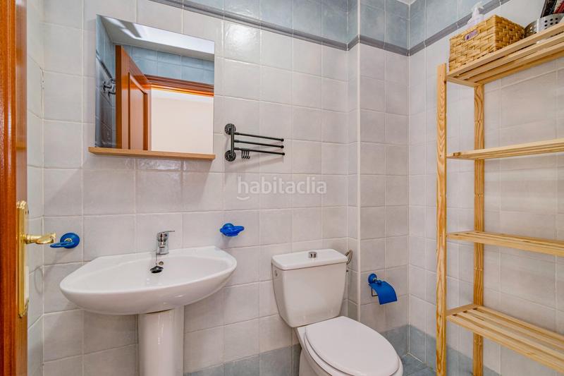 Foto 40c57d08-403e-40ba-a2fe-241415cdb63d. Casa pareada en calle vendimia en Huétor Vega