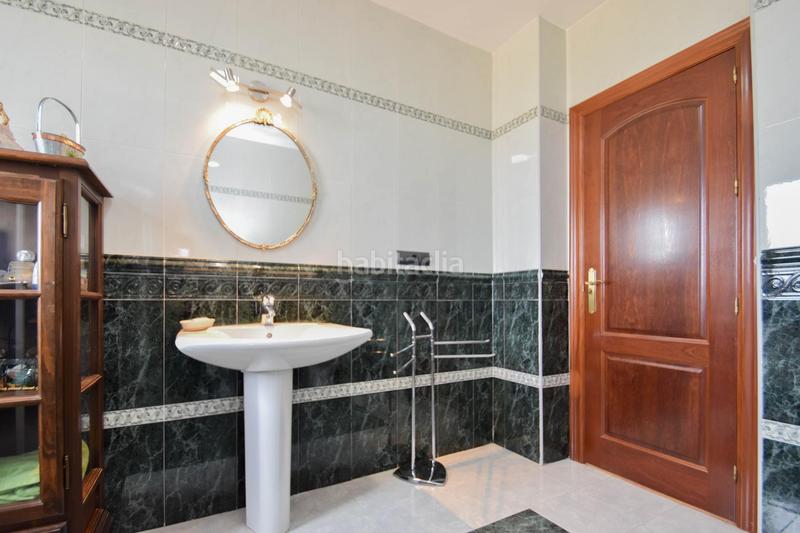 Foto 1e533d92-4770-4bf9-945e-c9461c29b40b. Chalet en calle alelies (vent) impresionante chalet dividido en dos viviendas! en Cúllar Vega