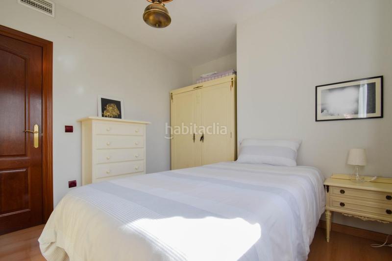 Foto 3d84ae33-a106-4bdf-a6d8-596cd0752f2c. Chalet en calle alelies (vent) impresionante chalet dividido en dos viviendas! en Cúllar Vega