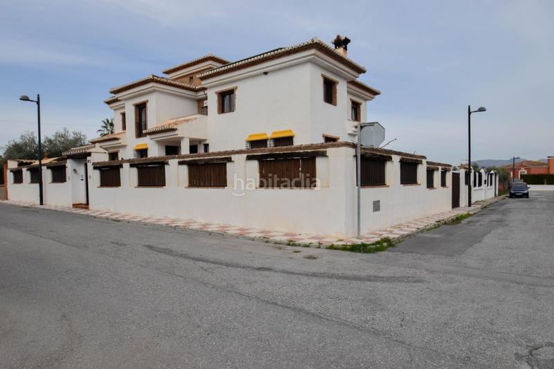 Foto 6835d24e-c9a6-43c3-bb39-d5d4ae424e64. Chalet en calle alelies (vent) impresionante chalet dividido en dos viviendas! en Cúllar Vega