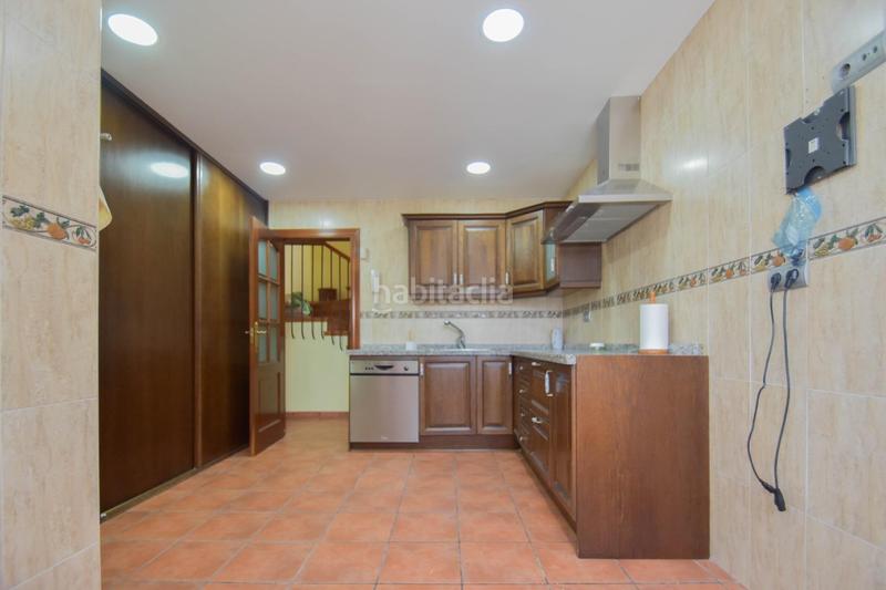 Foto 6f38e849-5284-4f99-981d-9bc120edf2ba. Chalet en calle alelies (vent) impresionante chalet dividido en dos viviendas! en Cúllar Vega
