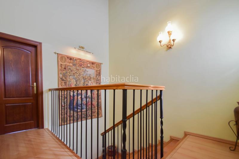 Foto 9a73e94a-b155-4d7b-906a-9d9d0e89f6b0. Chalet en calle alelies (vent) impresionante chalet dividido en dos viviendas! en Cúllar Vega