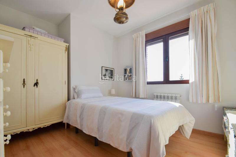 Foto bc0cdddb-327b-4e5a-92ac-1a04181ce008. Chalet en calle alelies (vent) impresionante chalet dividido en dos viviendas! en Cúllar Vega