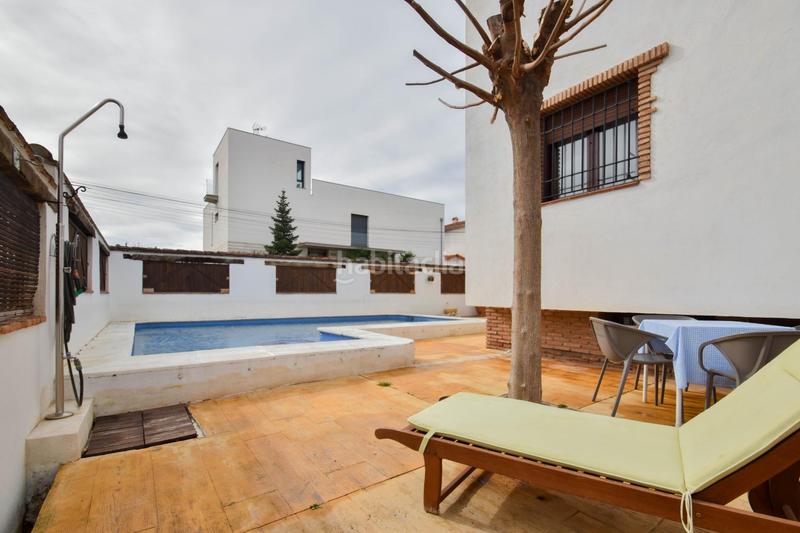 Foto e76bdc9c-c1f5-482b-8588-8b621b6643a1. Chalet en calle alelies (vent) impresionante chalet dividido en dos viviendas! en Cúllar Vega
