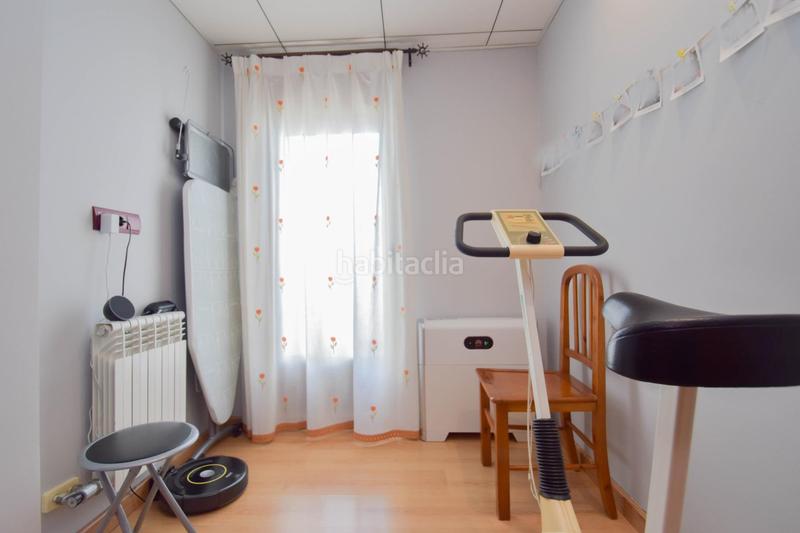 Foto e95db4c8-c1e0-432c-8390-ca733795c57e. Chalet en calle alelies (vent) impresionante chalet dividido en dos viviendas! en Cúllar Vega