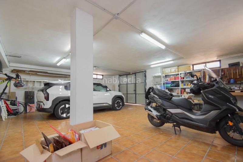 Foto ec6346a4-c0fa-460c-b381-2b412e942ca1. Chalet en calle alelies (vent) impresionante chalet dividido en dos viviendas! en Cúllar Vega