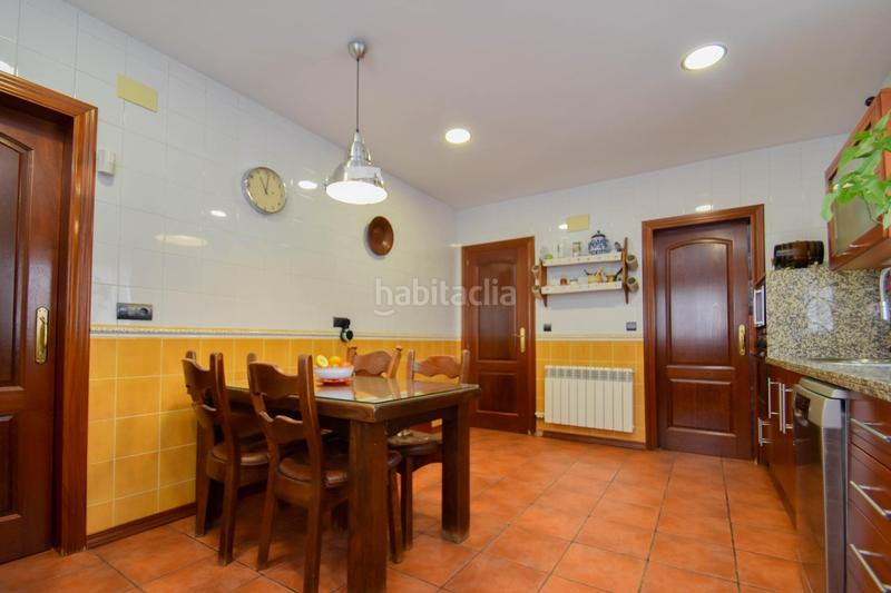 Foto fe4f14db-312d-4200-8590-3a2062f9ebfa. Chalet en calle alelies (vent) impresionante chalet dividido en dos viviendas! en Cúllar Vega