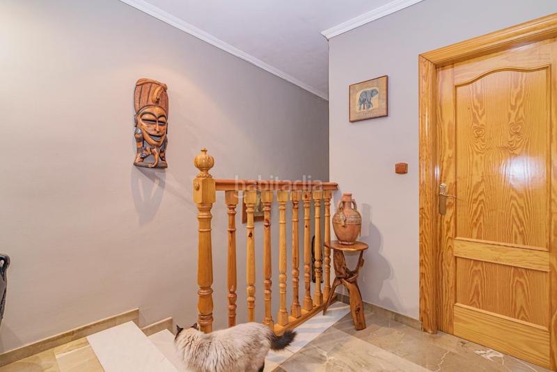 Foto 1be12070-a7b7-4f13-a66b-1ba91df5291c. Casa pareada encantadora casa de 3 plantas con patio y terraza, lista para entrar a vivir! en Gabias (Las)
