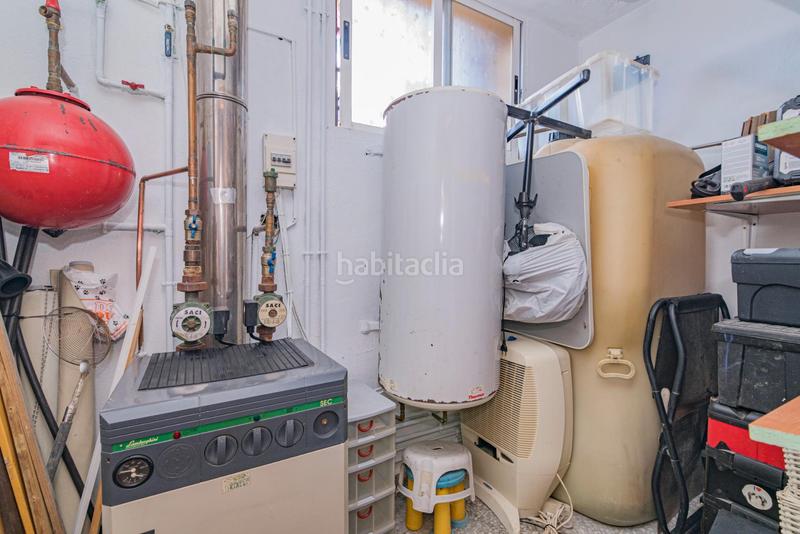Foto fa5d8d22-5fac-47eb-8bb5-1cf9405dd460. Casa pareada encantadora casa de 3 plantas con patio y terraza, lista para entrar a vivir! en Gabias (Las)