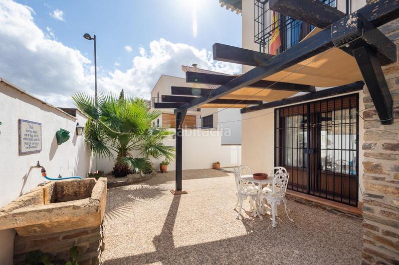 Foto ca45935a-997b-4ca6-a4ed-e4f35005209d. Chalet con riscaldamento parcheggio piscina in Altos de la Zubia Zubia (La)