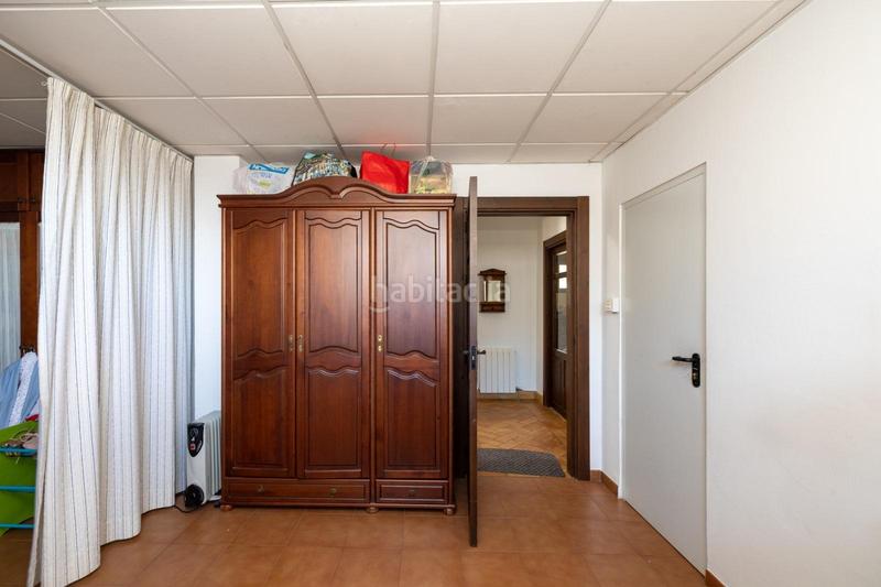 Foto d02013ee-2cdb-4c0b-9dea-56eab53abf16. Chalet con riscaldamento parcheggio piscina in Altos de la Zubia Zubia (La)