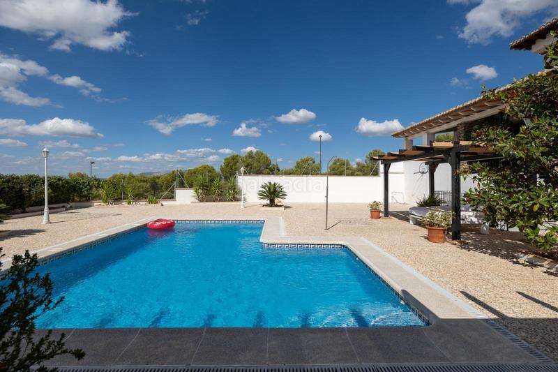 Foto b407c1f4-db6f-47a5-827d-0b088266c2ad. Chalet en Altos de la Zubia Zubia (La)