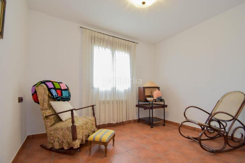 Foto 270a8cff-e54d-4f2a-b16d-1a341ff5e9c7. Chalet en calle alelies (vent) impresionante chalet dividido en dos viviendas! en Cúllar Vega