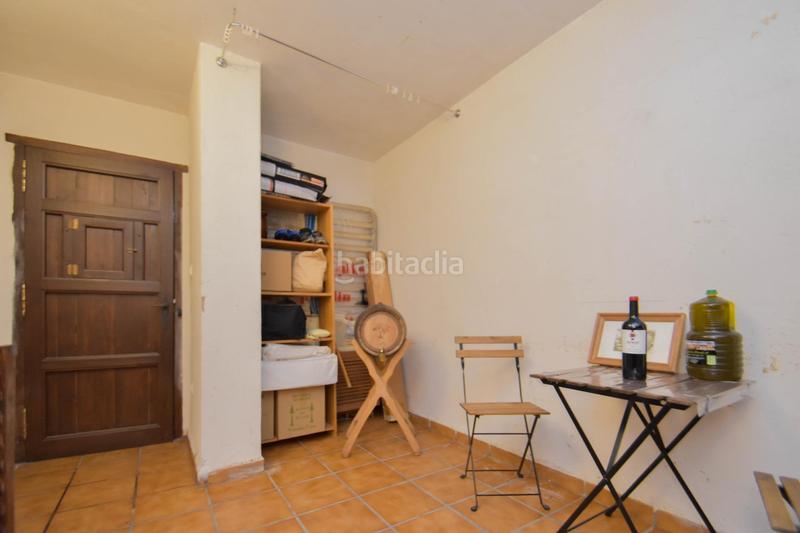 Foto 733b780a-f9e0-429d-9881-b6c8dca77ba7. Chalet en calle alelies (vent) impresionante chalet dividido en dos viviendas! en Cúllar Vega