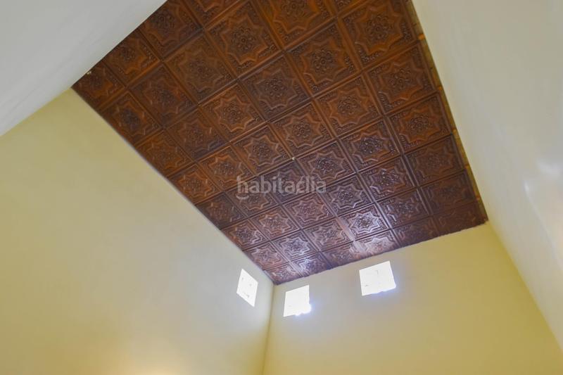 Foto d46652d2-6b15-4779-87a3-72963a32649c. Chalet en calle alelies (vent) impresionante chalet dividido en dos viviendas! en Cúllar Vega
