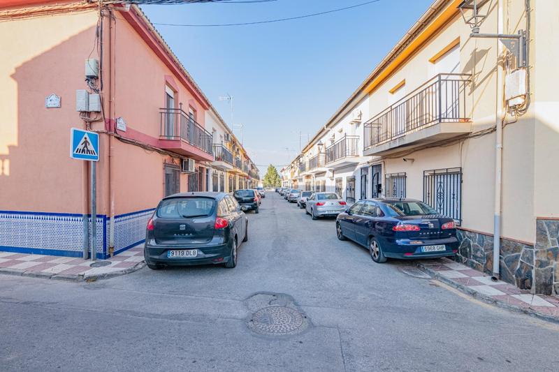 Foto ccdceec9-bbcb-4867-a0e3-b007e878ae4f. Casa pareada en Polideportivo Alhendín