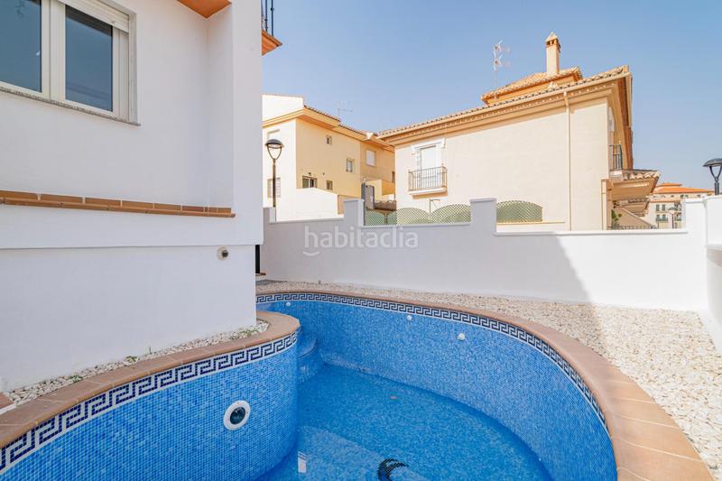Foto cd0d0ba5-499a-435a-bb86-c7fbb388335a. Casa pareada venta chalet pareado con luz natural y piscina privada en ogijares en Ogíjares