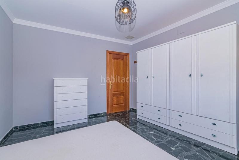 Foto 61df2f84-9eba-4493-abd6-032b8784f079. Casa adosada venta de casa haciendo esquina y lista para entrar a vivir en Pinos Puente