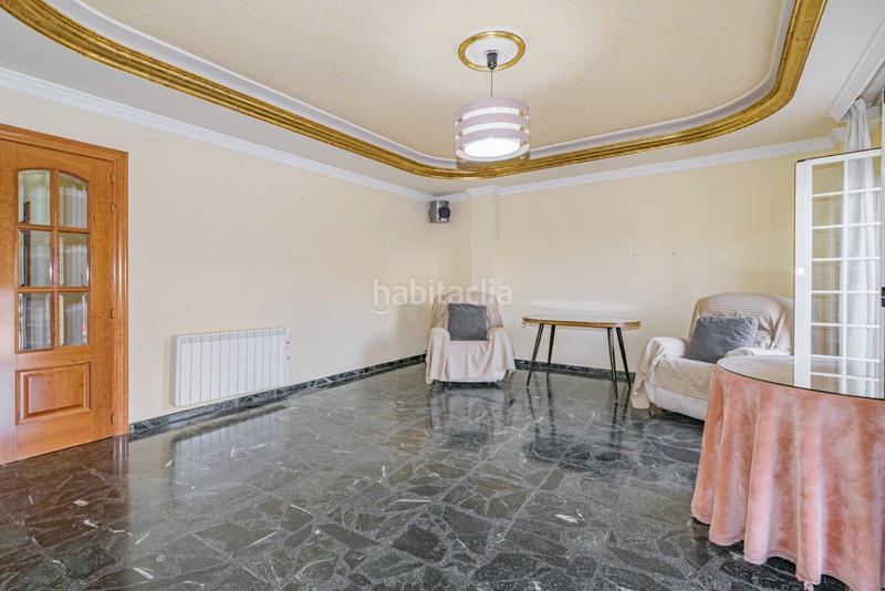 Foto 6dd8ca9e-98fd-4267-8686-29e6318640d5. Casa adosada venta de casa haciendo esquina y lista para entrar a vivir en Pinos Puente