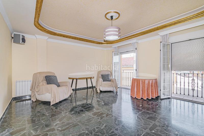 Foto 96a9615f-3511-4ba2-95b9-d03c52607495. Casa adosada venta de casa haciendo esquina y lista para entrar a vivir en Pinos Puente