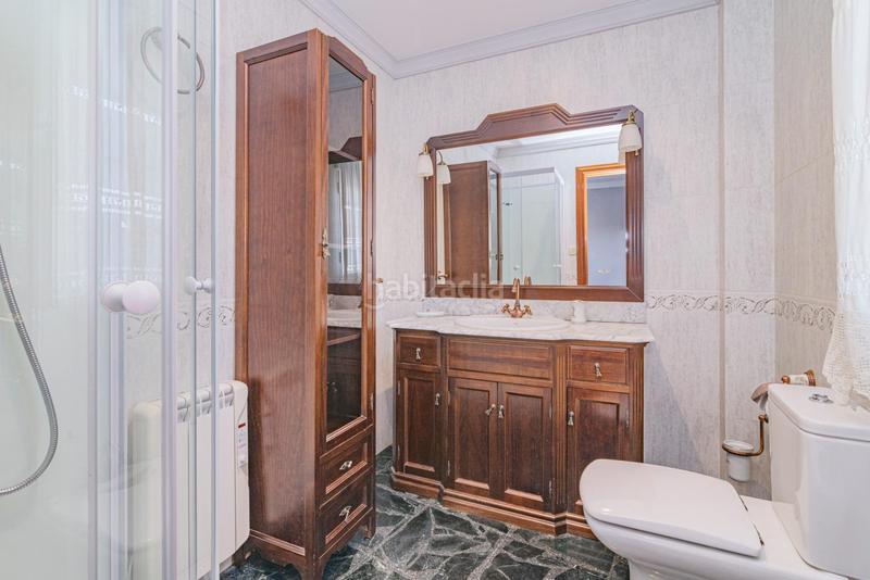 Foto 9a90215c-dfd6-4217-aae1-225be4234ade. Casa adosada venta de casa haciendo esquina y lista para entrar a vivir en Pinos Puente
