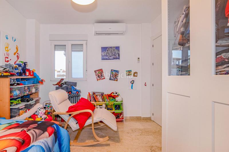 Foto 22988bb8-2d74-4859-aa61-a9cd3e11332b. Casa pareada en calle abetos ur.monteluz descubre tu nuevo hogar sin honorarios al comprador en Peligros