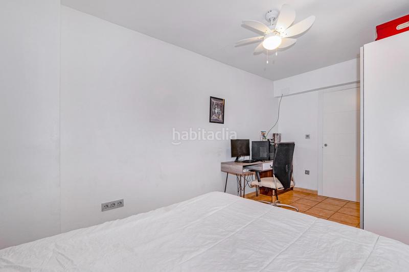 Foto 31946deb-fb7b-4db4-a078-6e40c724b0de. Casa pareada en calle abetos ur.monteluz descubre tu nuevo hogar sin honorarios al comprador en Peligros