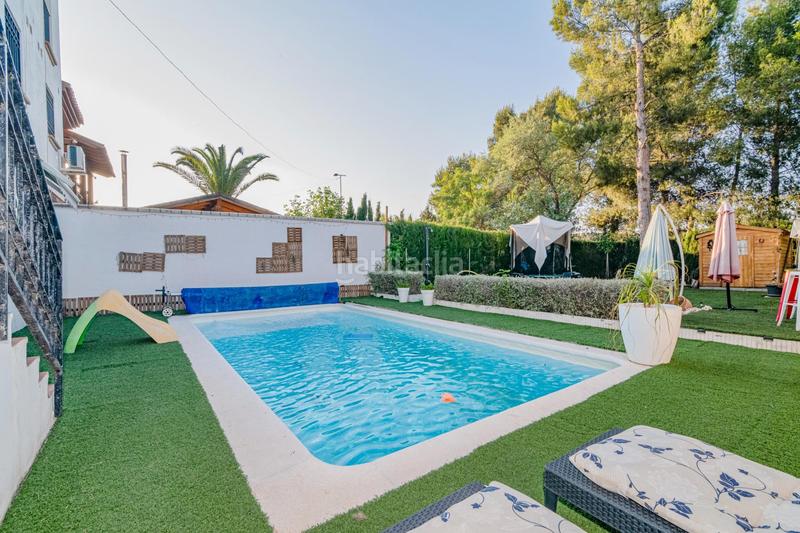 Foto 488ff26c-8405-4fbc-8aba-7e6e0756330a. Casa pareada en calle abetos ur.monteluz descubre tu nuevo hogar sin honorarios al comprador en Peligros