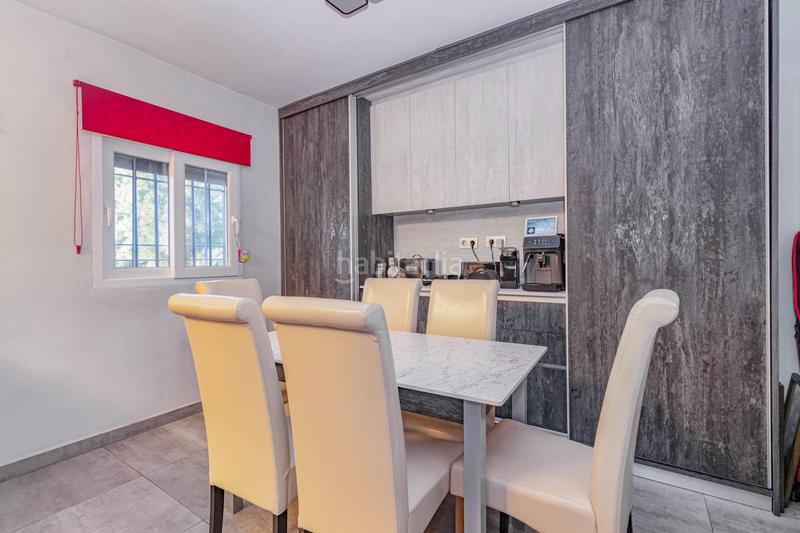 Foto d5e9f394-3d47-4346-8060-9ea80e413113. Casa pareada en calle abetos ur.monteluz descubre tu nuevo hogar sin honorarios al comprador en Peligros