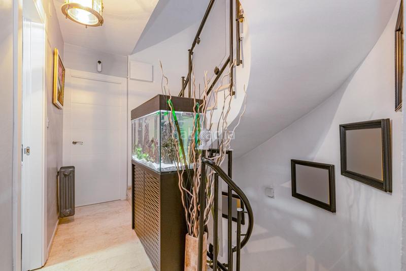 Foto e282d20f-f1c4-4a2f-ba1e-075ed69f199d. Casa pareada en calle abetos ur.monteluz descubre tu nuevo hogar sin honorarios al comprador en Peligros