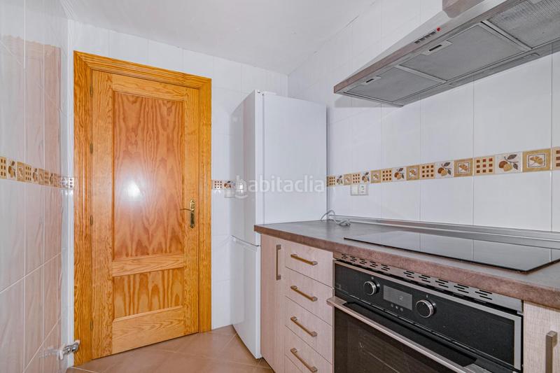 Foto b359dc3c-8db0-4592-8674-8235972b4bc2. Apartamento bonito piso con patio y garaje en La Zubia Ciudad Zubia (La)