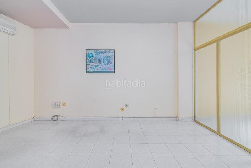 Foto 77733027-ad85-4d37-9f01-5a8fc03c01c0. Local comercial en venta en la zubia en La Zubia Ciudad Zubia (La)