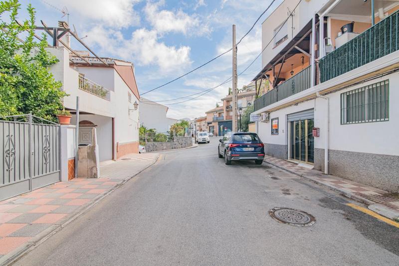 Foto 899da6ca-f3fa-416d-9fe8-566c1dfe4d4b. Local comercial en venta en la zubia en La Zubia Ciudad Zubia (La)