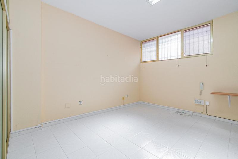 Foto 8d76bb0d-dca1-4d41-bd1e-c3f4420d35af. Local comercial en venta en la zubia en La Zubia Ciudad Zubia (La)