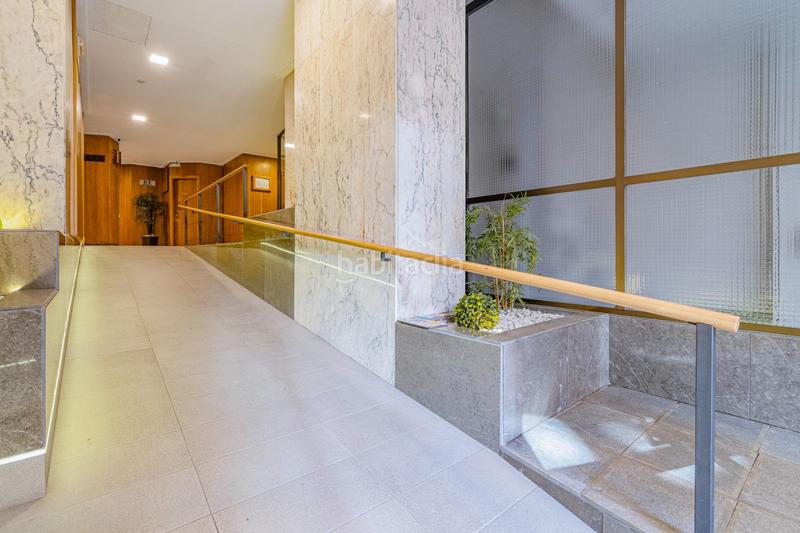 Foto 485bced8-d88c-41c6-b622-431ec444a4f1. Piso donde la elegancia se encuentra con la ciudad piso premium en zona de alta demanda en Granada