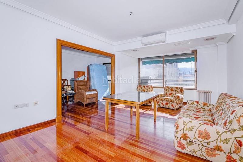 Foto 6e9d51d7-c064-45e1-992f-f83791413408. Piso donde la elegancia se encuentra con la ciudad piso premium en zona de alta demanda en Granada