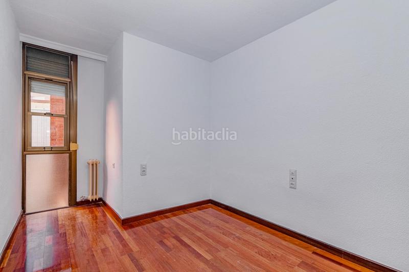 Foto 886154ac-a4a4-482b-ab38-32c18299c0a1. Piso donde la elegancia se encuentra con la ciudad piso premium en zona de alta demanda en Granada