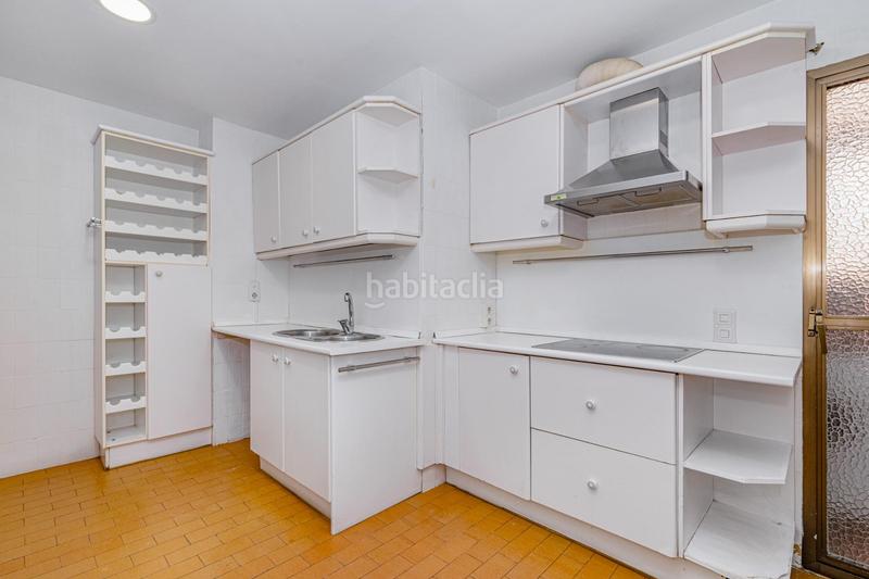 Foto f4606ba2-25cb-4754-abe9-9280b526aae1. Piso donde la elegancia se encuentra con la ciudad piso premium en zona de alta demanda en Granada