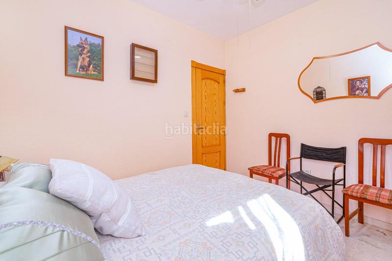 Foto 5466e151-51b4-460b-8210-fc2d4231bf1d. Piso amplio piso en el centro con terraza, garaje y 3 trasteros. en Maracena