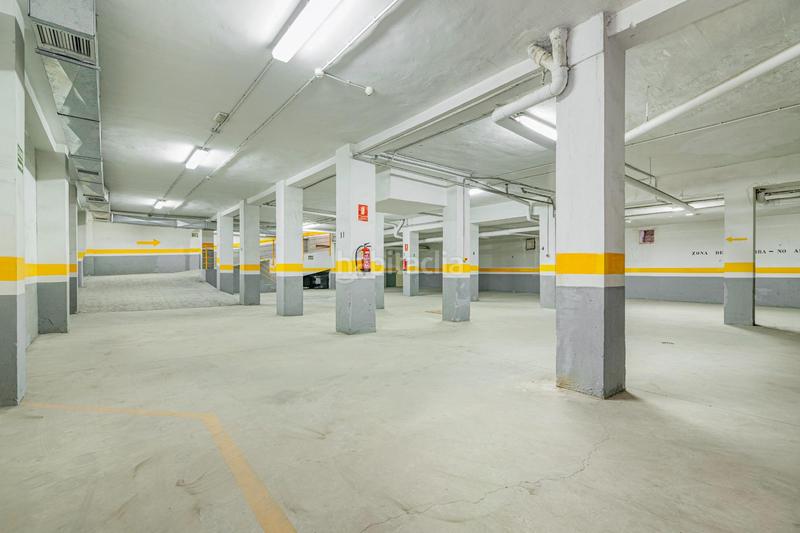 Foto 5c2f4d49-7f6e-41da-89b7-c47ff2595ade. Local comercial en calle profesor tercedor diaz oportunidad de inversión !!! en Granada