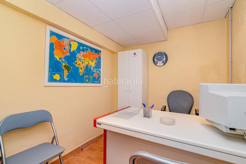 Foto 93723c9d-c589-473b-b2b3-aa420d2b1890. Local comercial en calle profesor tercedor diaz oportunidad de inversión !!! en Granada