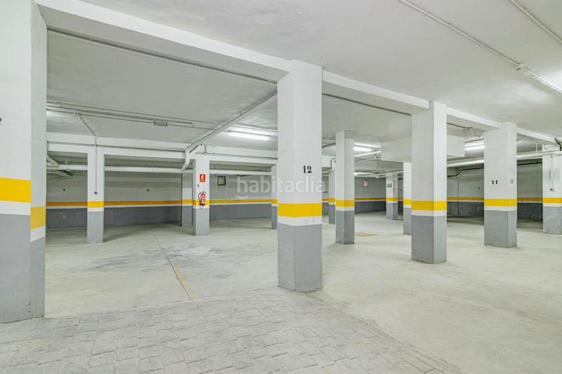 Foto ccc470c6-db98-480d-850b-89d687450b15. Local comercial en calle profesor tercedor diaz oportunidad de inversión !!! en Granada