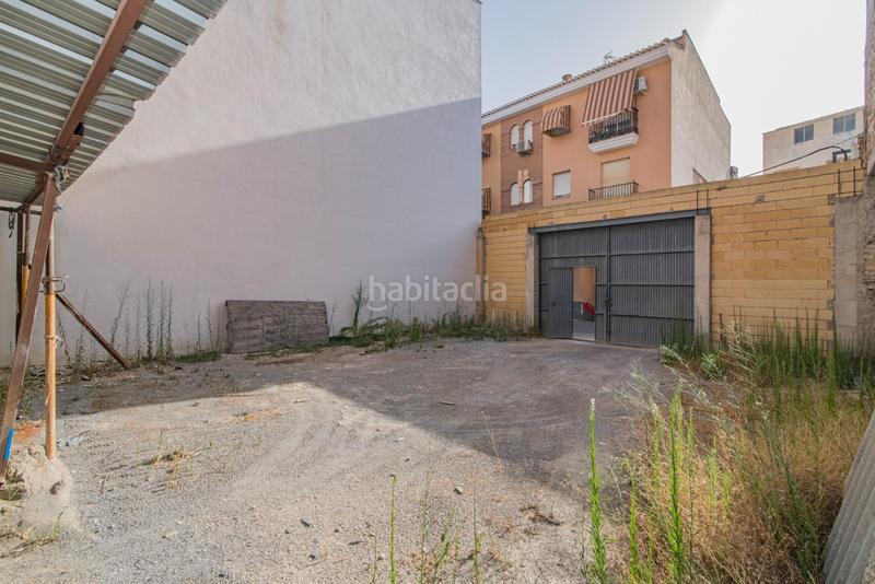 Foto 3ae8379f-2c23-446b-8f48-2e4a8368cf10. Terreno residencial pensando en construir tu propia casa o mejor, hacer un bloque de pisos?, pues aquí tienes el solar en Maracena