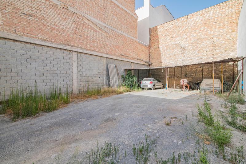 Foto 95ac8e7e-1d58-4959-a008-4aba7d74ee7c. Terreno residencial pensando en construir tu propia casa o mejor, hacer un bloque de pisos?, pues aquí tienes el solar en Maracena