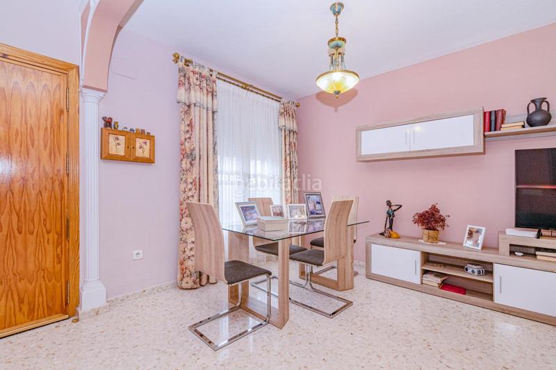 Foto 0c90f3d8-d23d-4936-b026-9f446f66a5ef. Casa adosada en calle santa clara oportunidad en la zubia! casa adosada con sótano habilitado y terraza en Zubia (La)