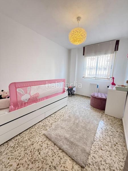 Foto 4930f5c1-0401-4508-ba33-fcf727806658. Piso  , con piscina, garaje, trastero y excelente comunicación! en Maracena