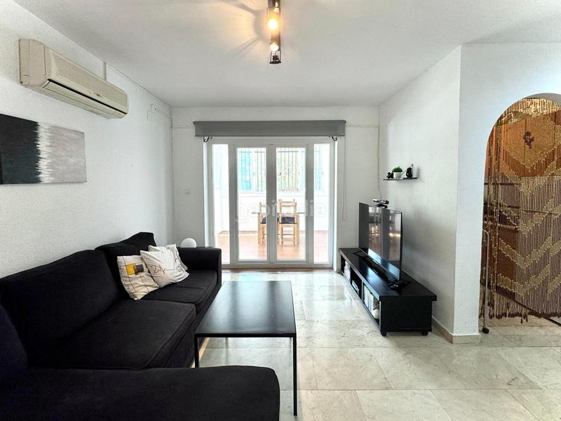 Foto 62ad76a3-a9d8-40b9-ba1f-ece801c8c3e4. Planta baja se vende piso . en Cenes de la Vega