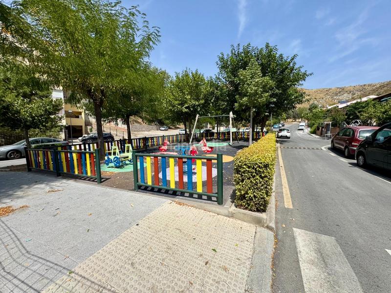Foto 828a961d-227e-4261-a487-ec1c76b039e0. Planta baja se vende piso . en Cenes de la Vega