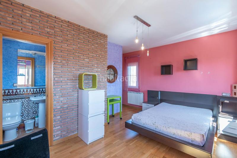 Foto e2e318cf-3d46-44a0-8123-83475cfb5183. Chalet mit heizung parking pool in Albolote